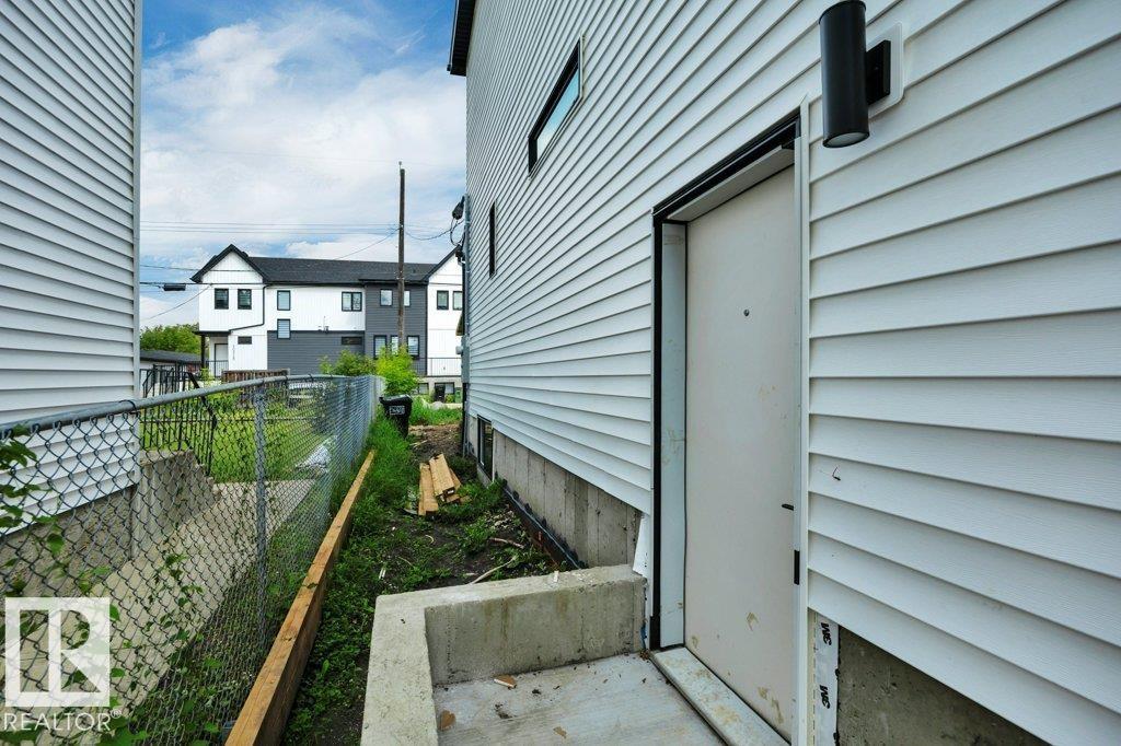 14706 103 Av Nw Property Photo 49