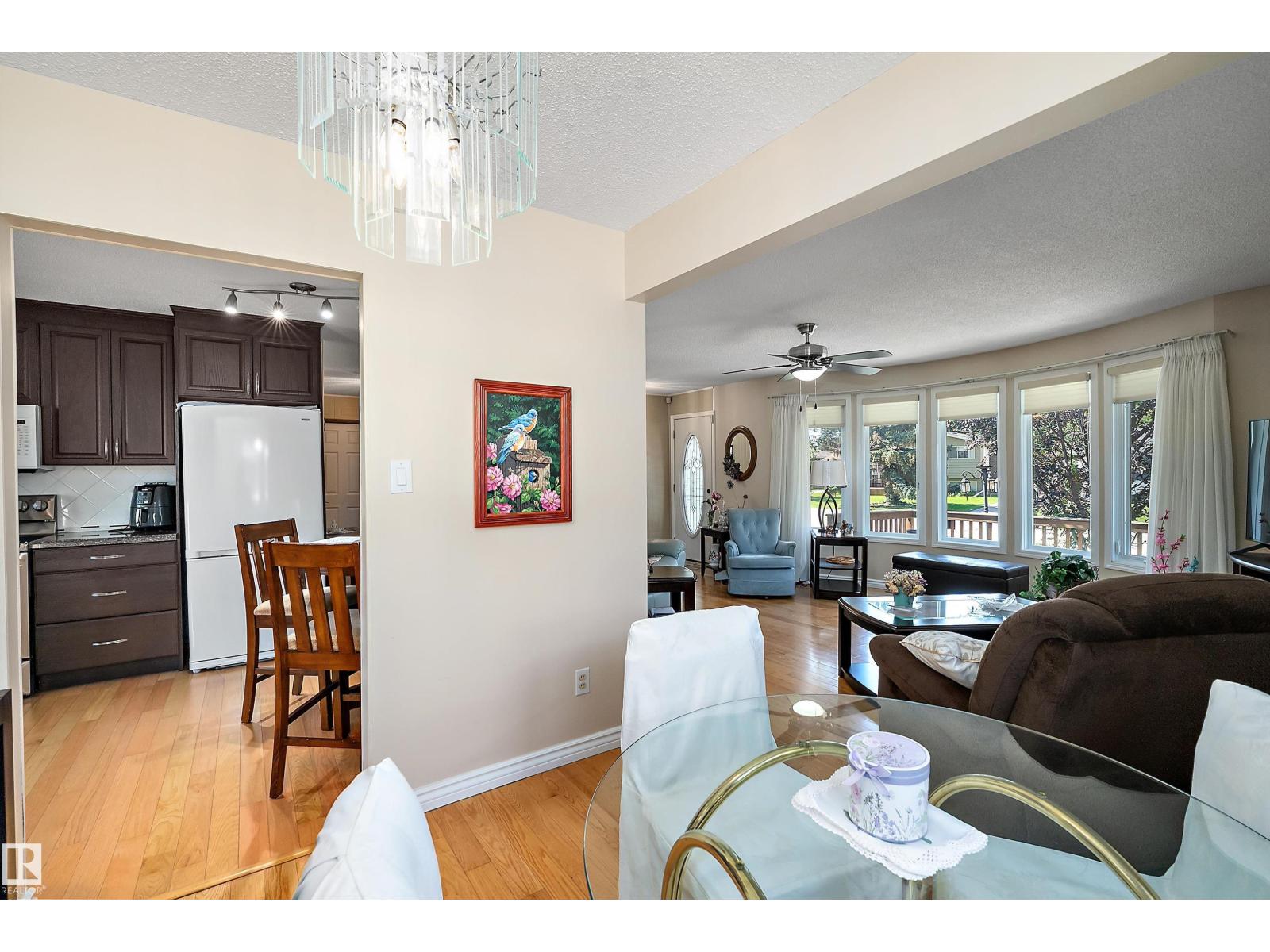 5507 51 St Property Photo 10