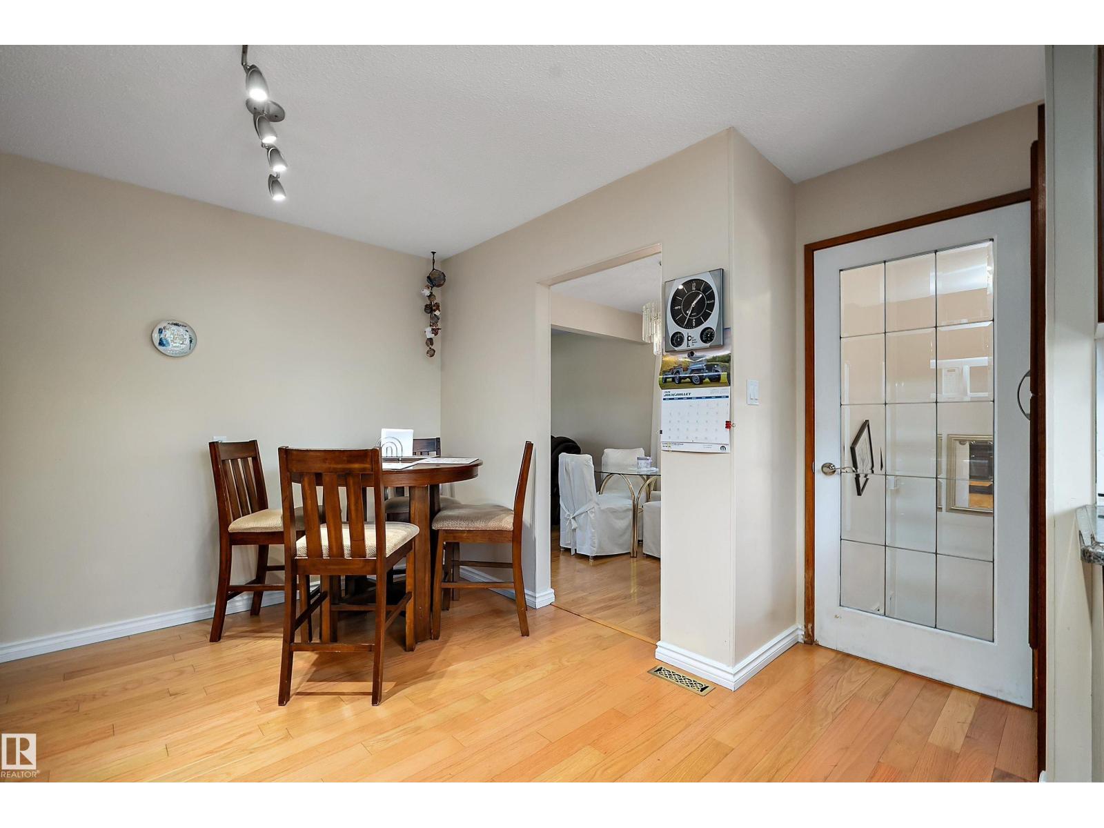 5507 51 St Property Photo 15