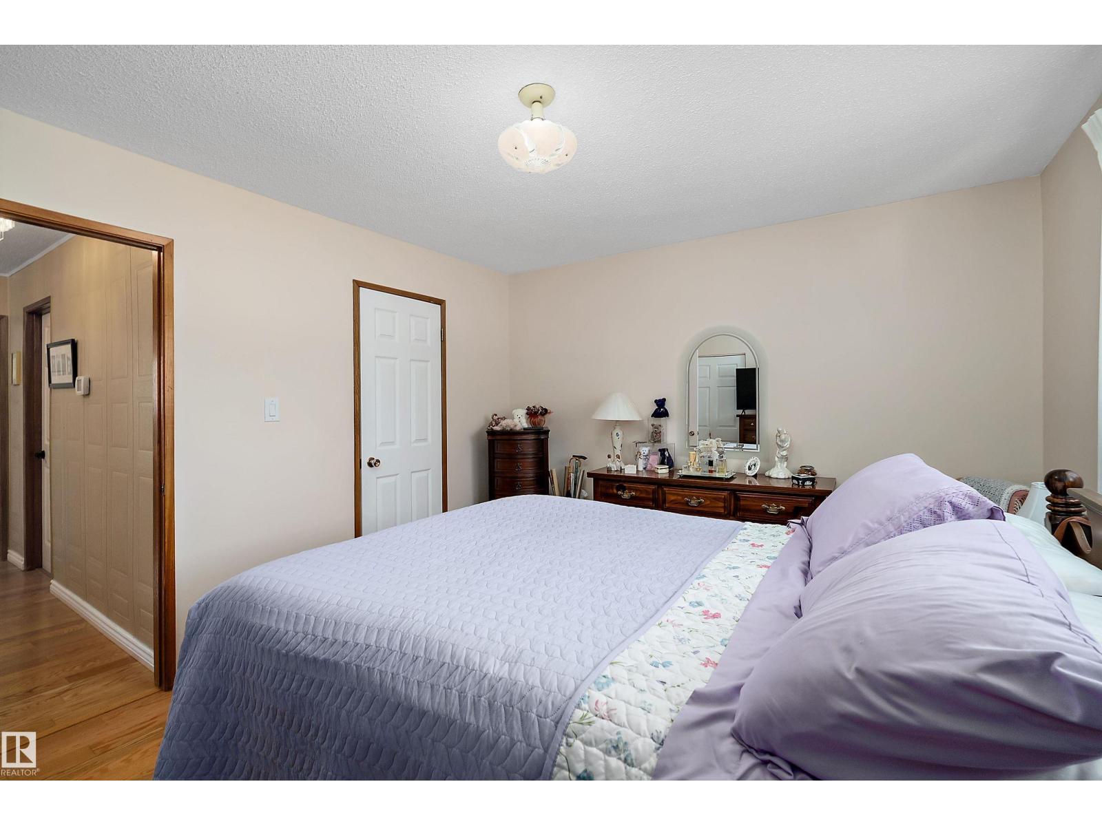 5507 51 St Property Photo 21