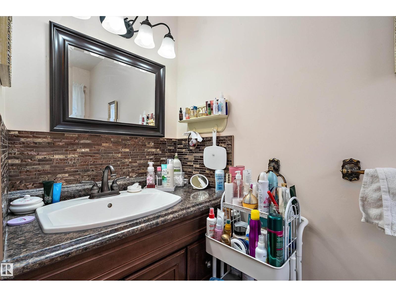 5507 51 St Property Photo 24