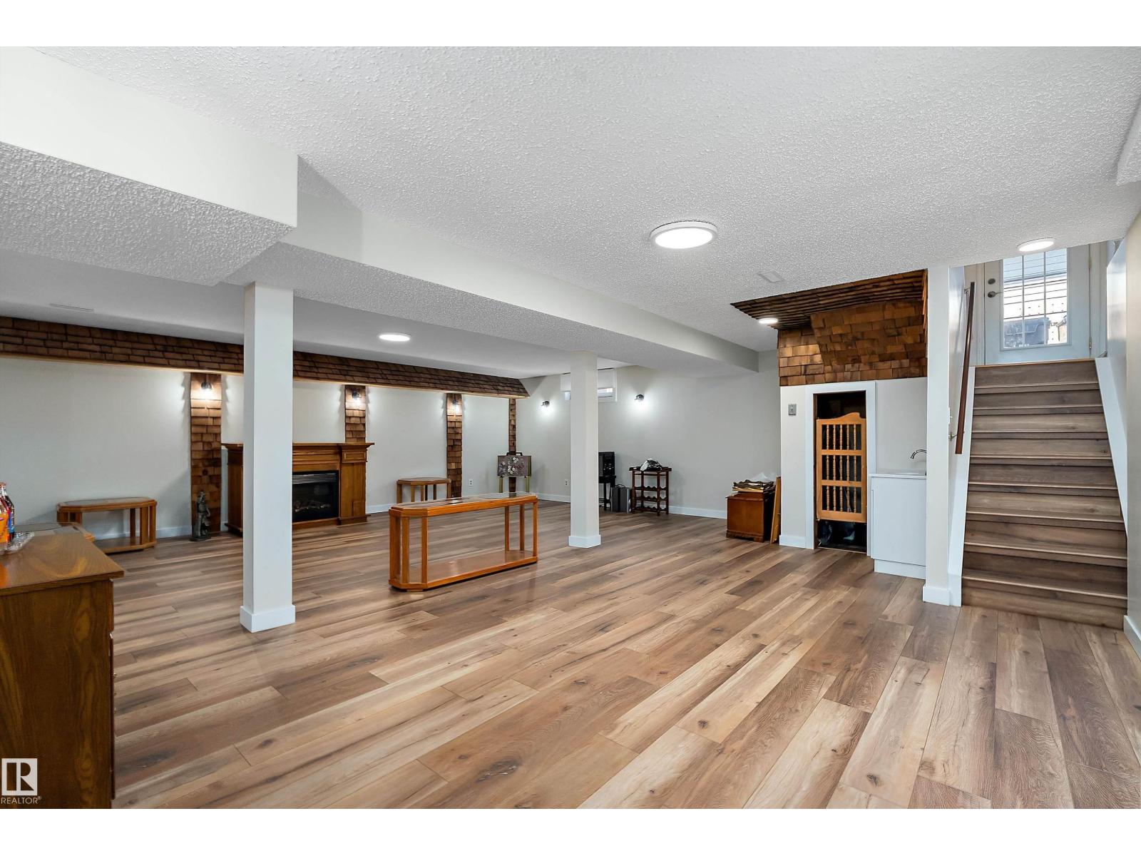 5507 51 St Property Photo 27
