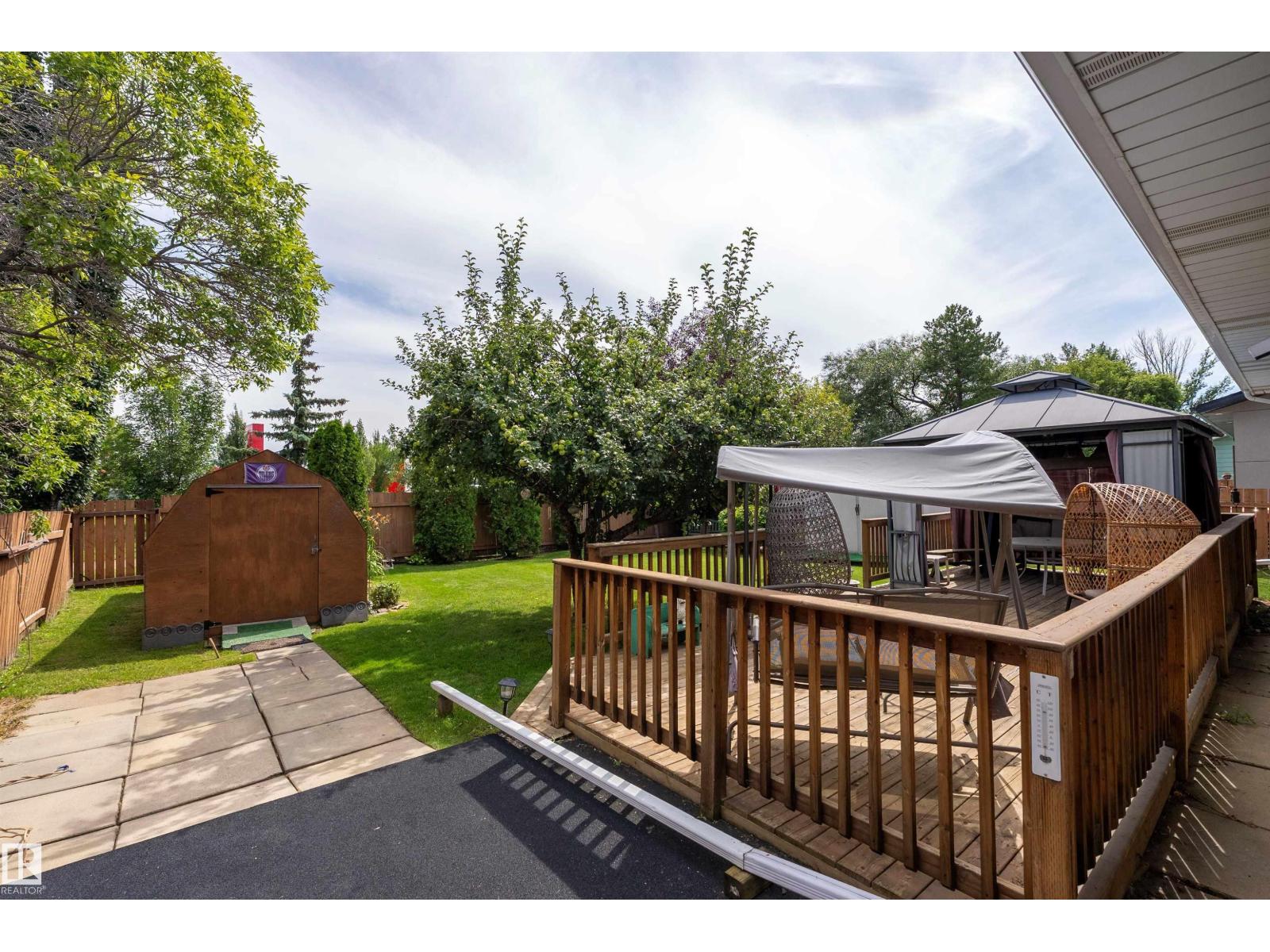 5507 51 St Property Photo 37