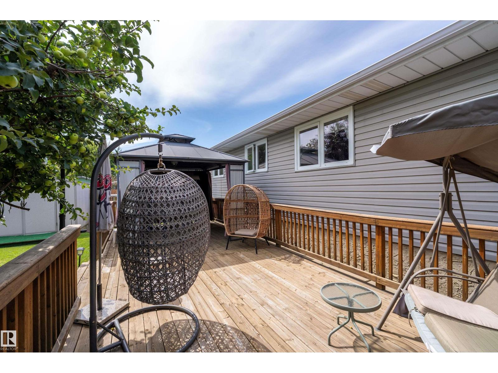 5507 51 St Property Photo 40