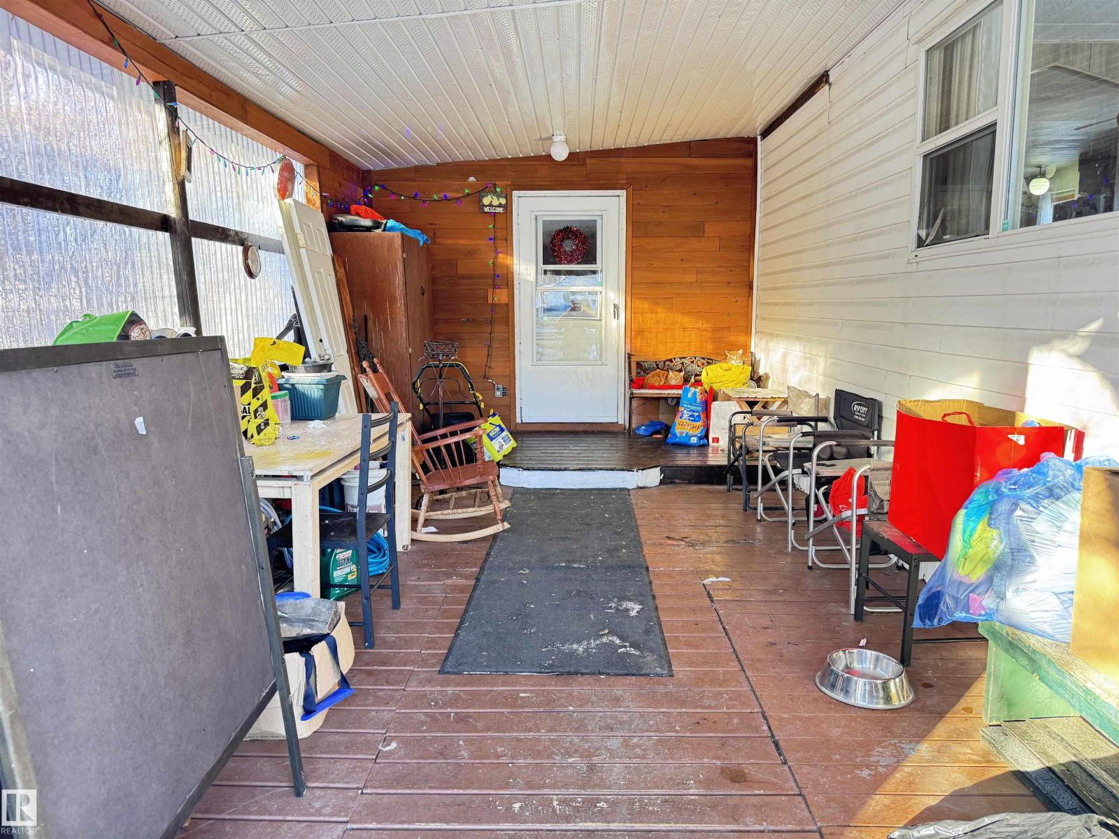 9940 110 St Property Photo 7