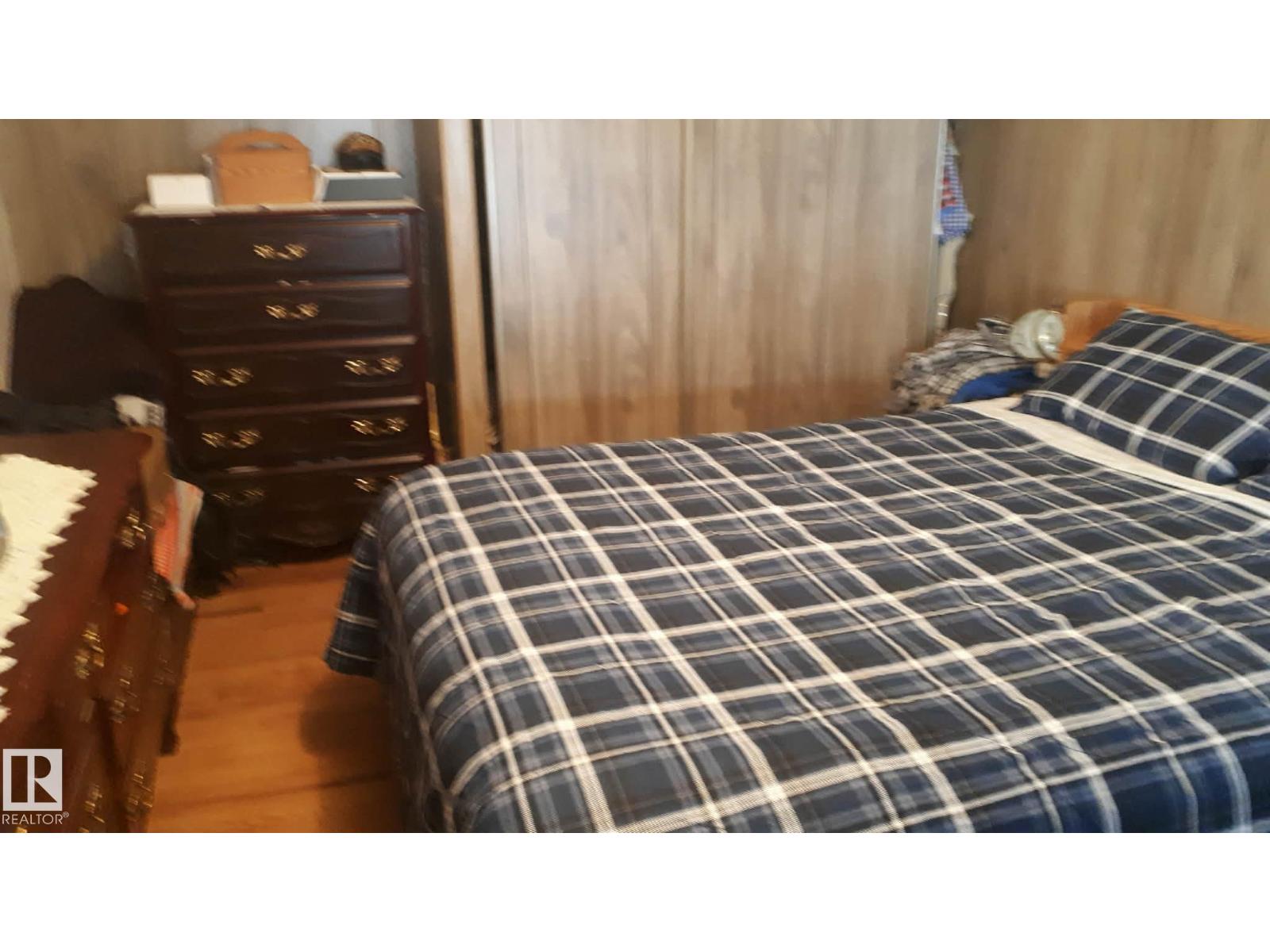 9940 110 St Property Photo 16