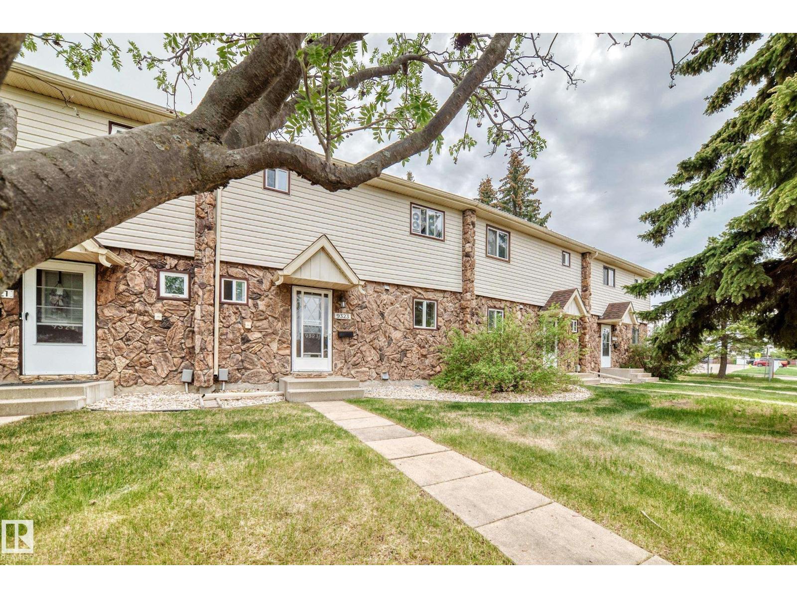 9323 Morinville Dr Property Photo 1