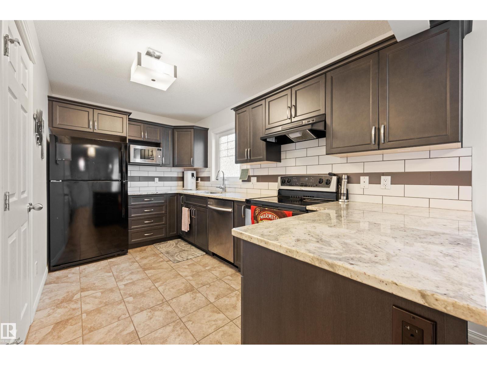 12425 111 AV NW Property Photo 1