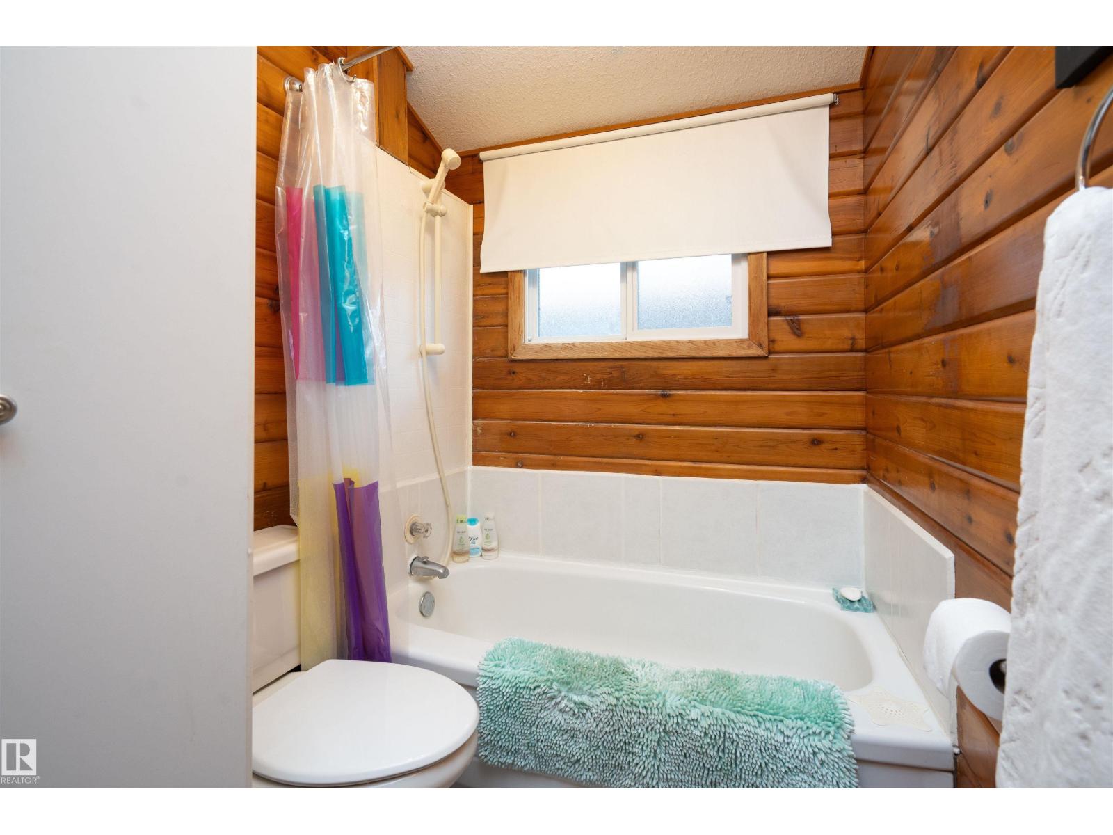 5011 38 Street Property Photo 18