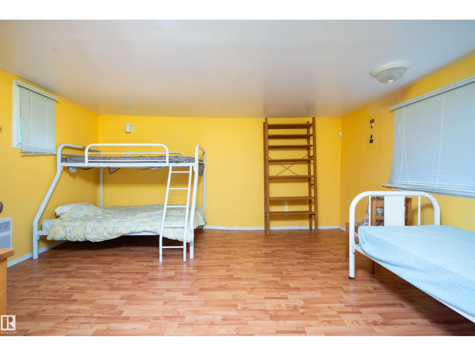 5011 38 Street Property Photo 20