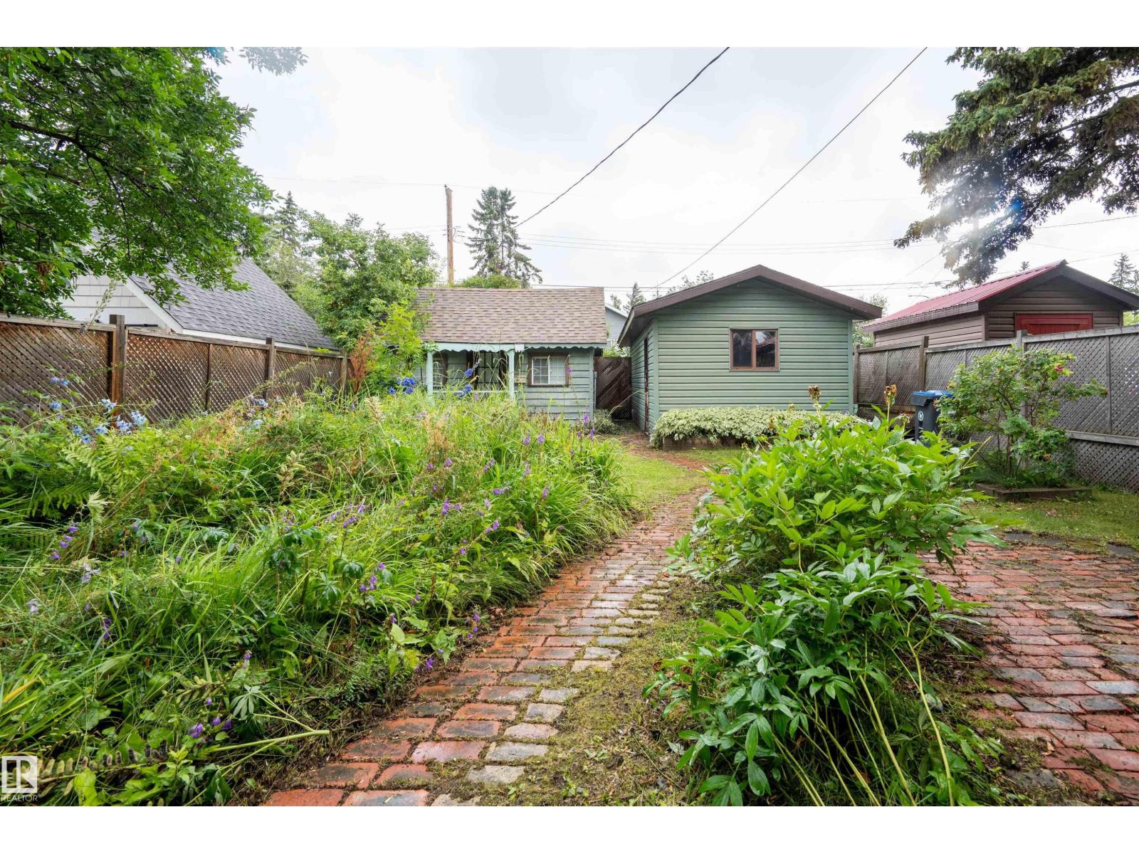 5011 38 Street Property Photo 26