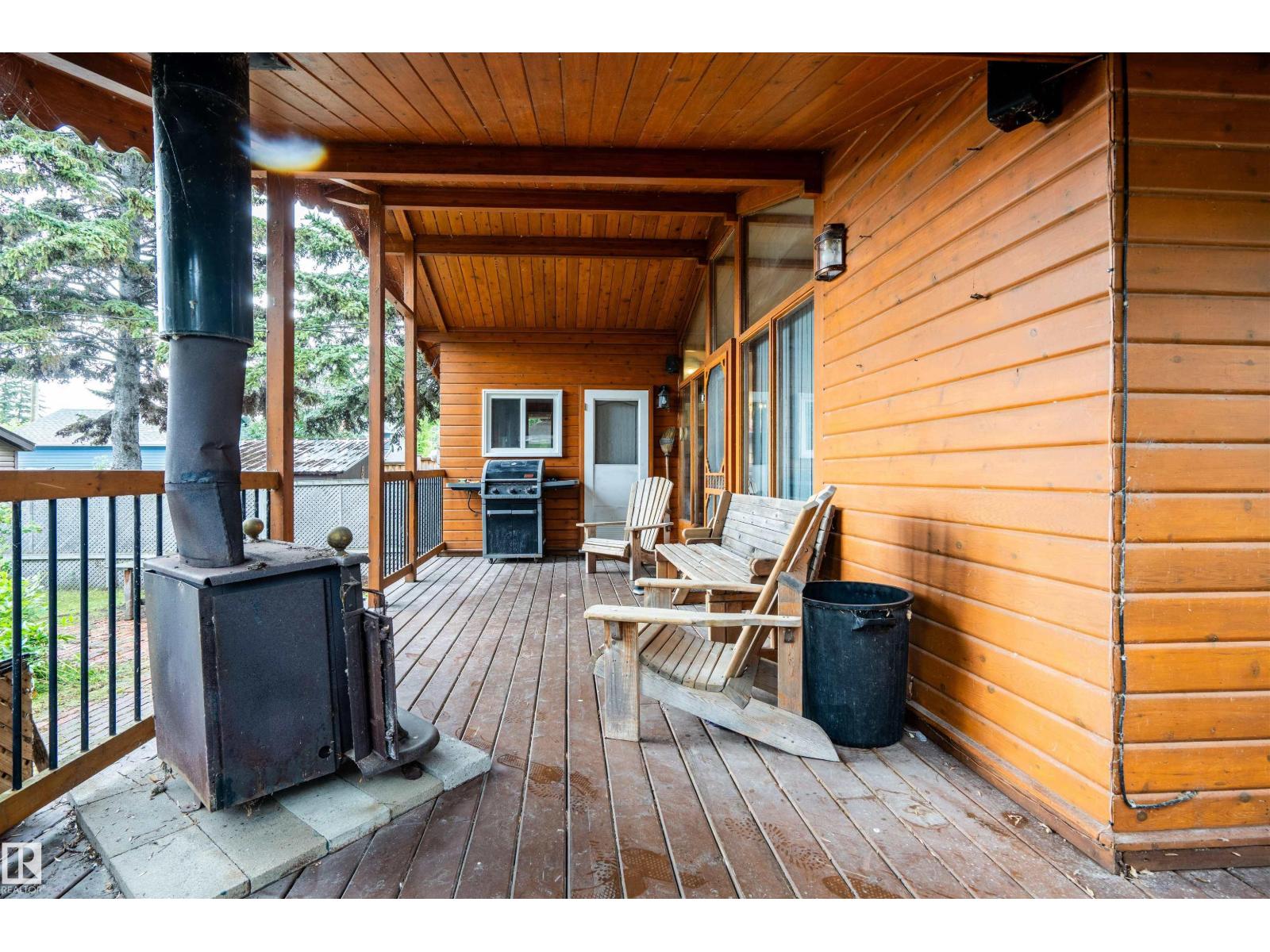 5011 38 Street Property Photo 30