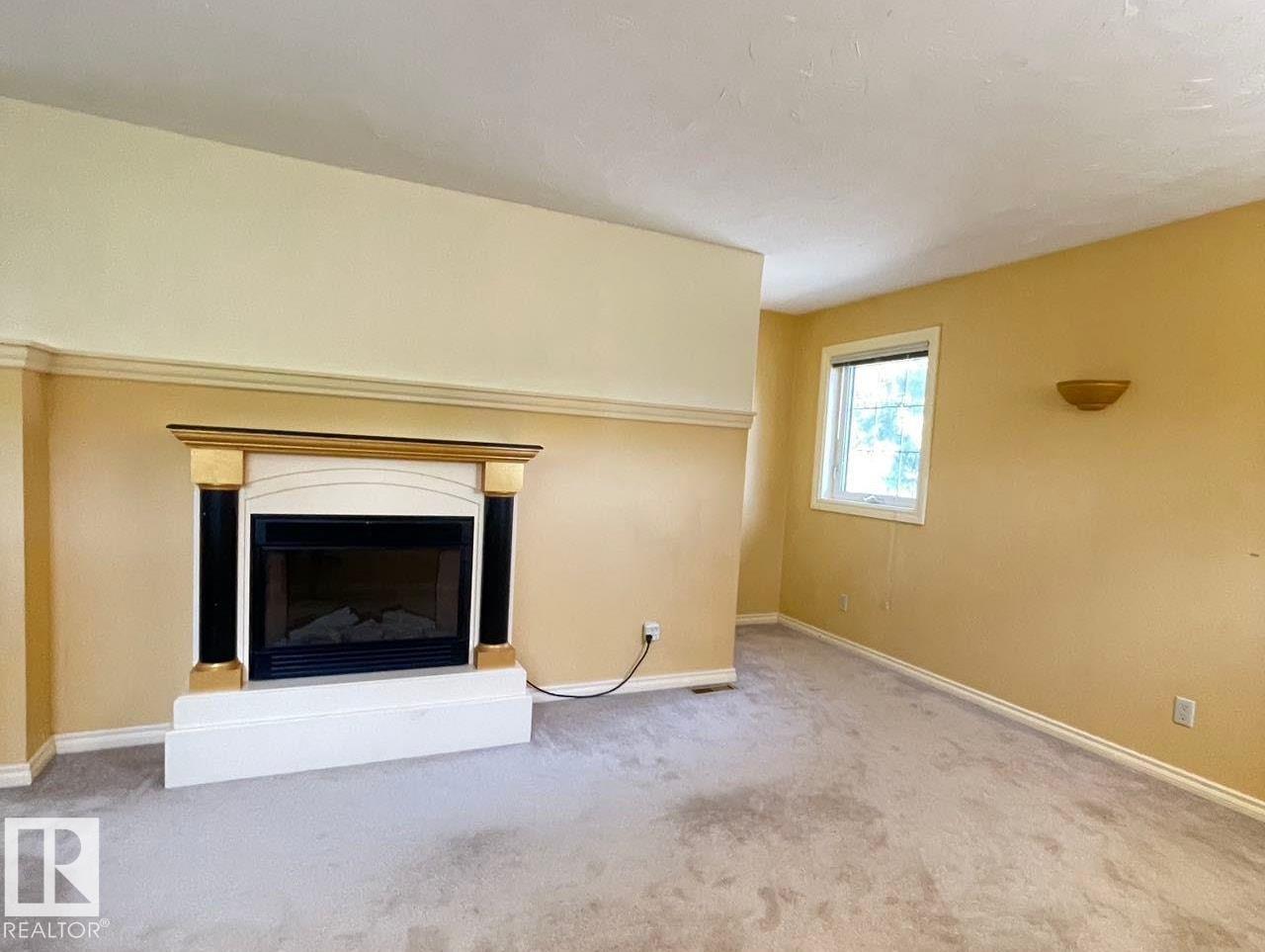 11643 76 Av Nw Property Photo 21