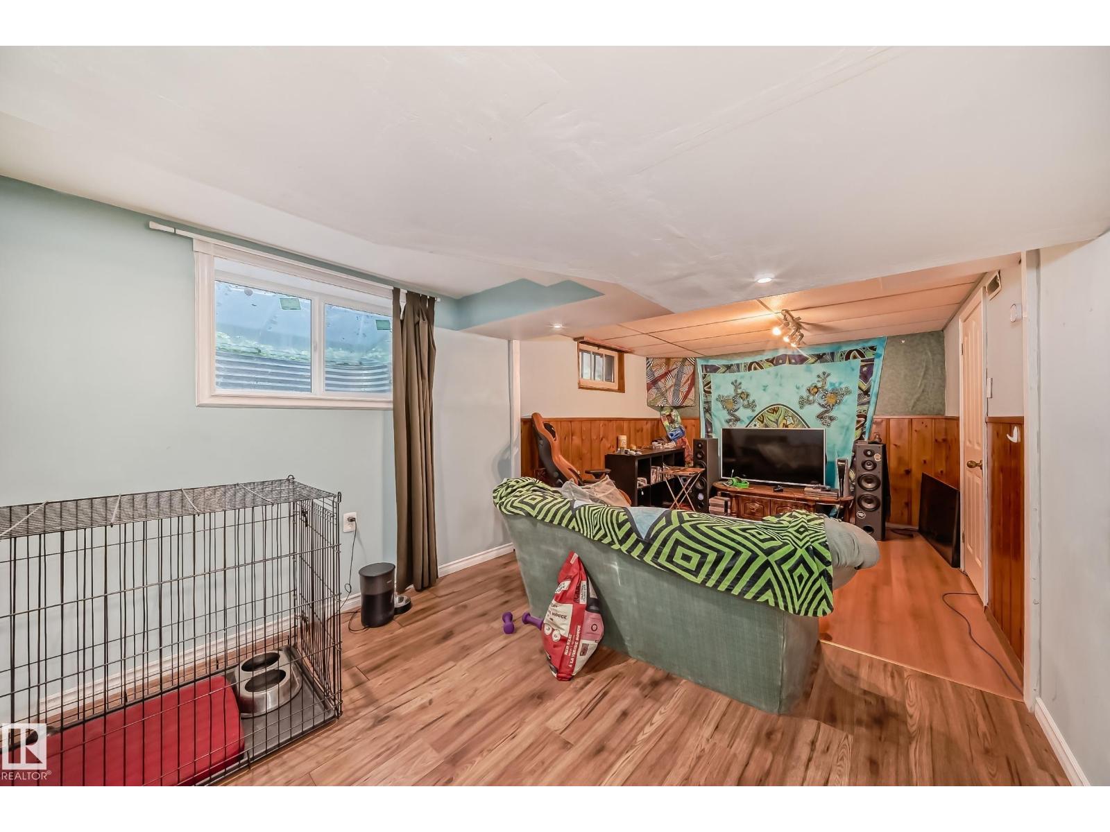 11643 76 Av Nw Property Photo 28