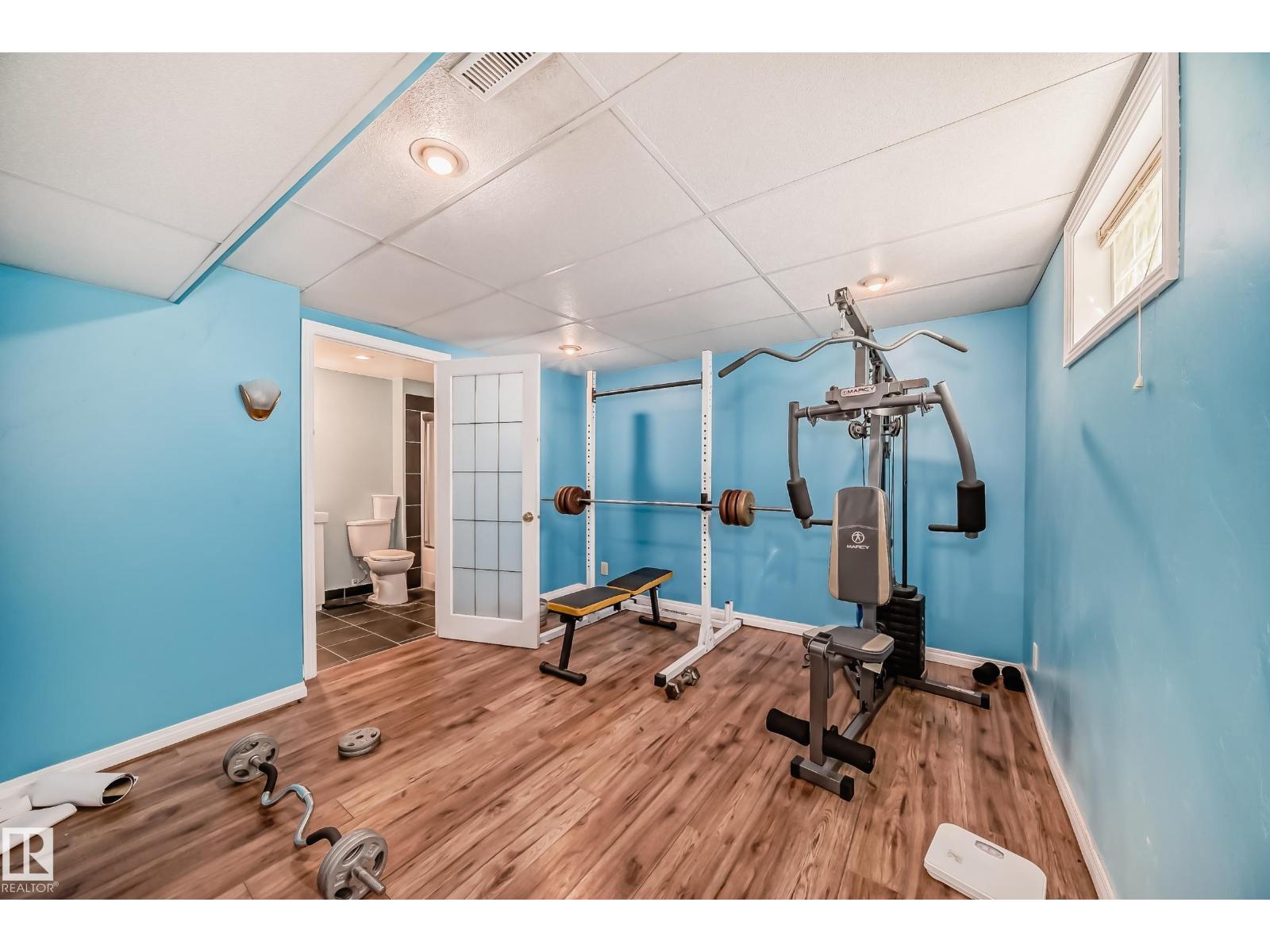 11643 76 Av Nw Property Photo 32