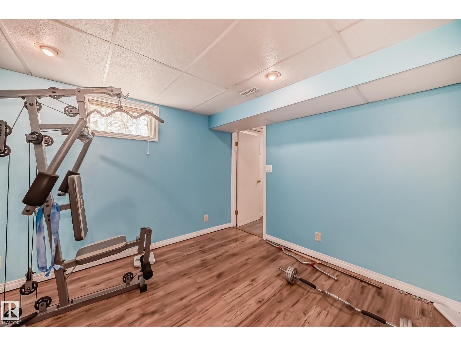 11643 76 Av Nw Property Photo 33