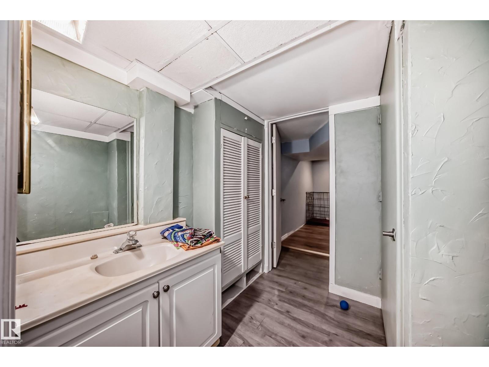 11643 76 Av Nw Property Photo 35