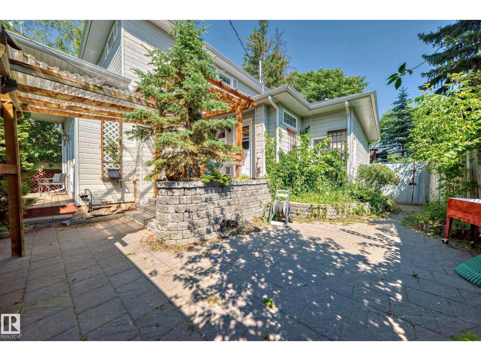 11643 76 Av Nw Property Photo 42