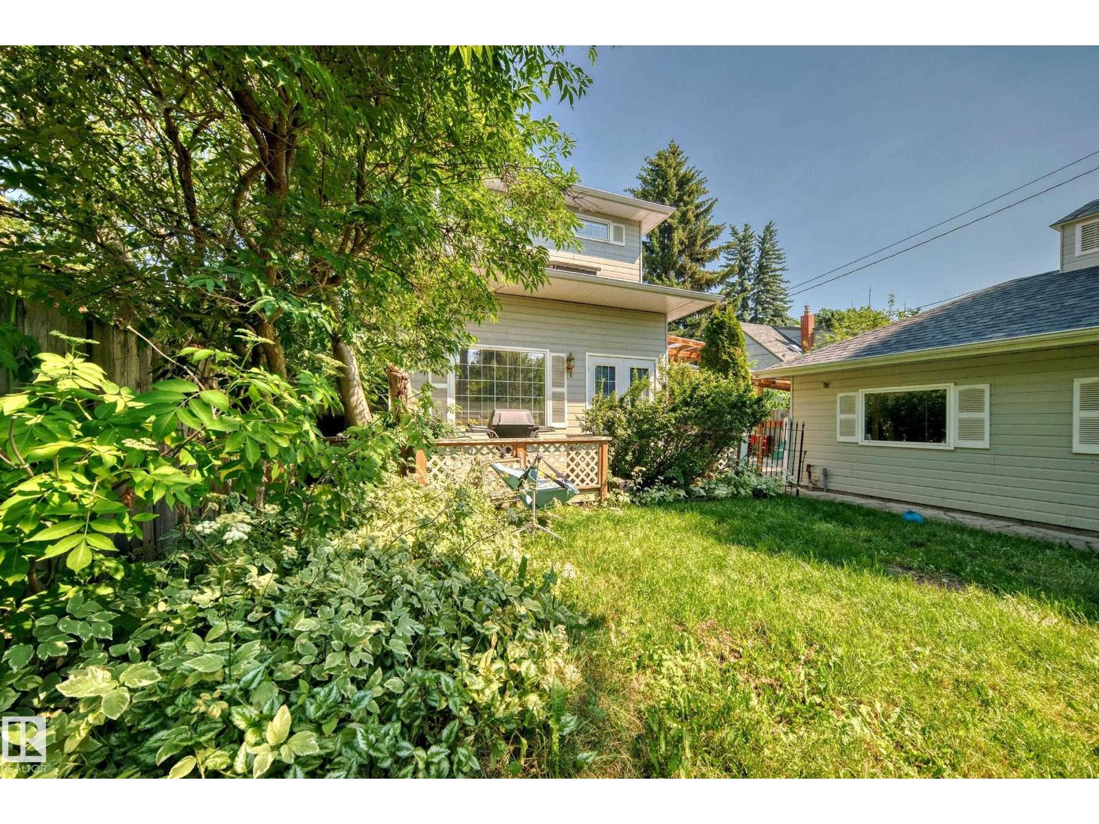 11643 76 Av Nw Property Photo 45