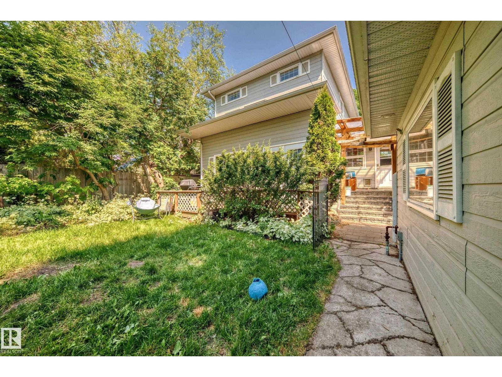 11643 76 Av Nw Property Photo 46