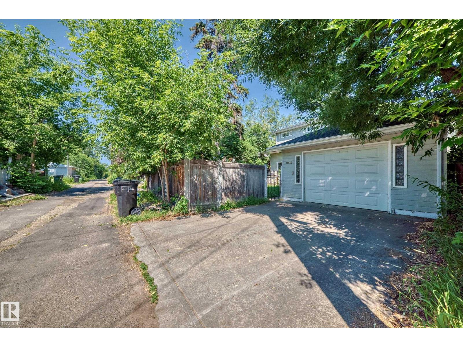 11643 76 Av Nw Property Photo 48