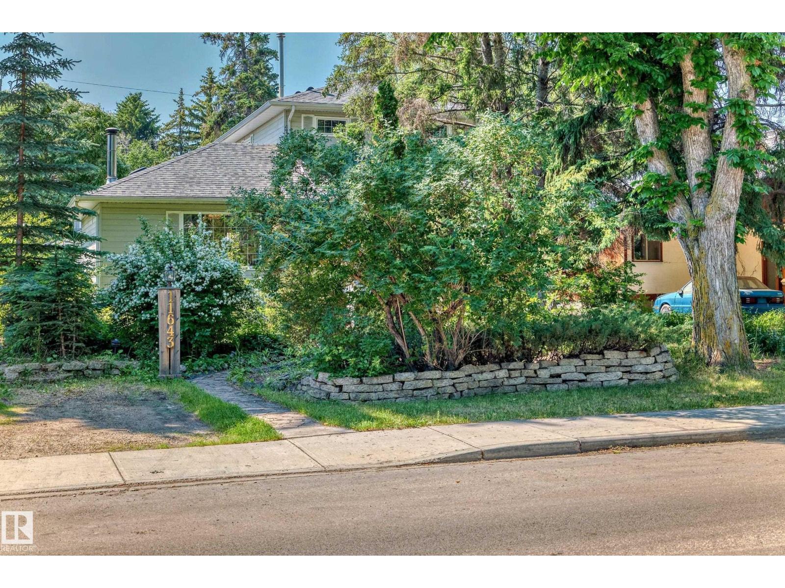 11643 76 Av Nw Property Photo 49