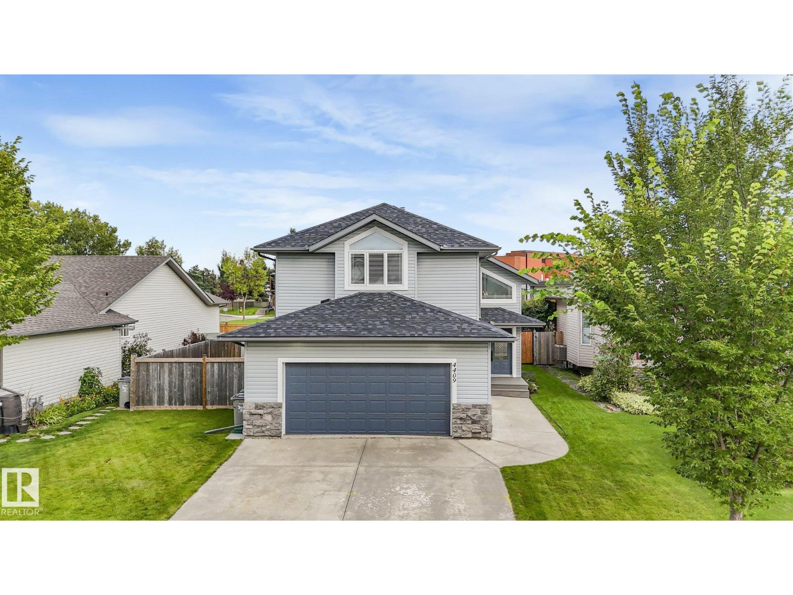 4409 58 St Property Photo 1