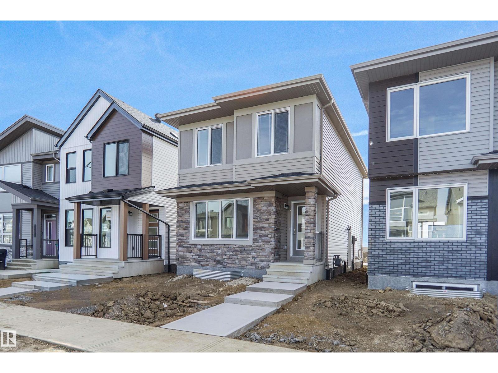21219 25 Av Nw Property Photo 2