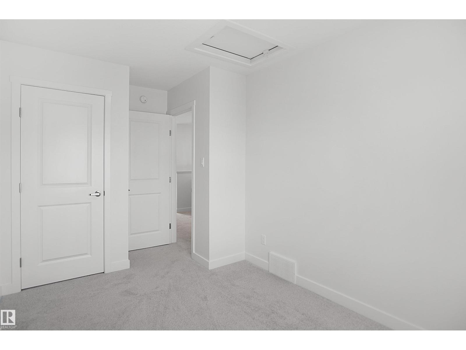 21219 25 Av Nw Property Photo 23