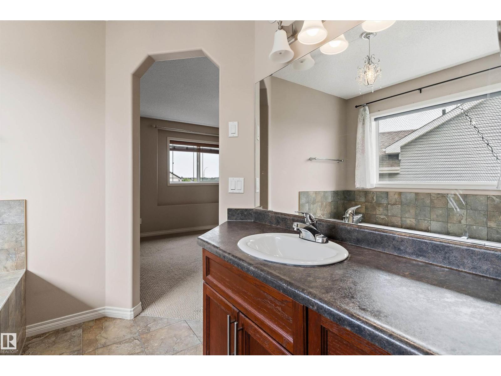 20845 92a Av Nw Nw Property Photo 32
