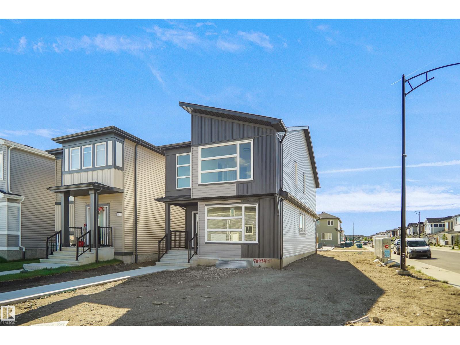 1004 14 Av Nw Property Photo 2