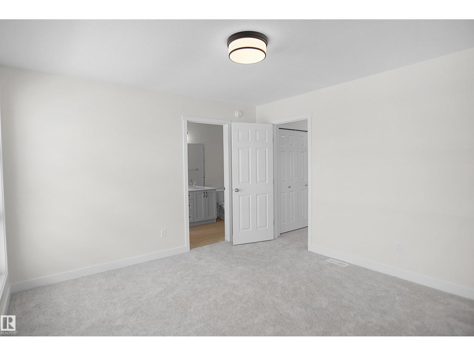 1004 14 Av Nw Property Photo 20