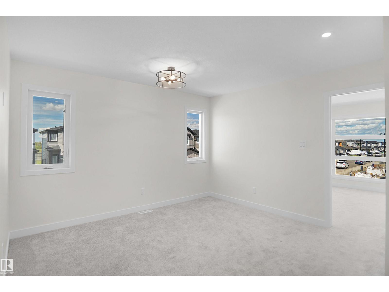 1004 14 Av Nw Property Photo 24