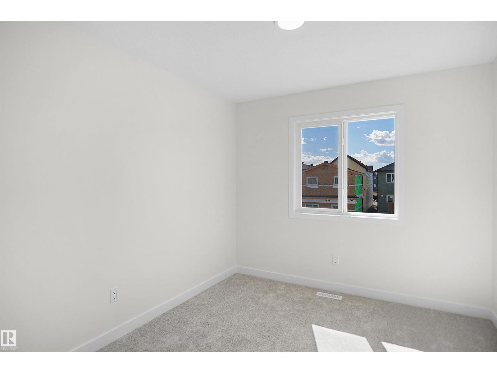 1004 14 Av Nw Property Photo 25