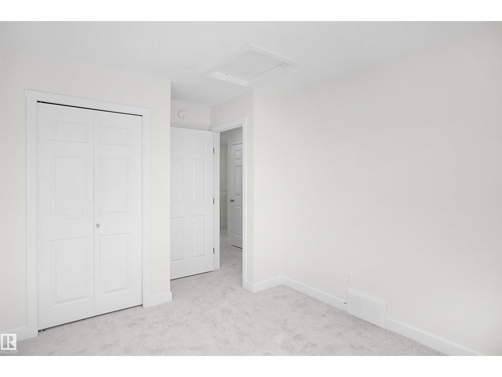 1004 14 Av Nw Property Photo 28