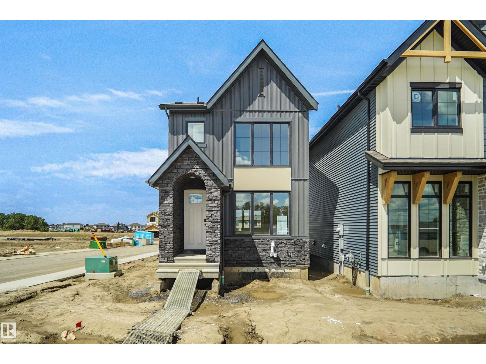 98 Juniper Wd Photo de la propriété 1