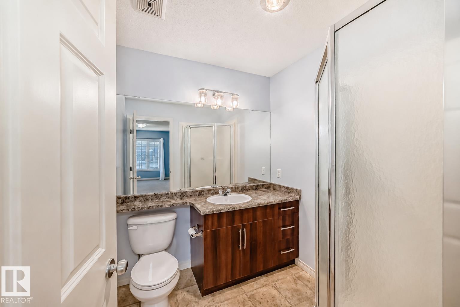 #4 5102 30 Av Property Photo 22