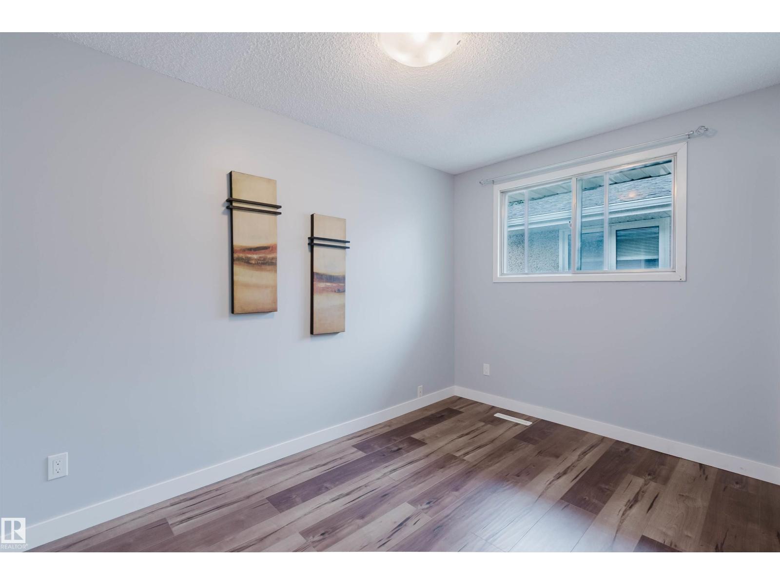 11420 46 Av Nw Property Photo 15