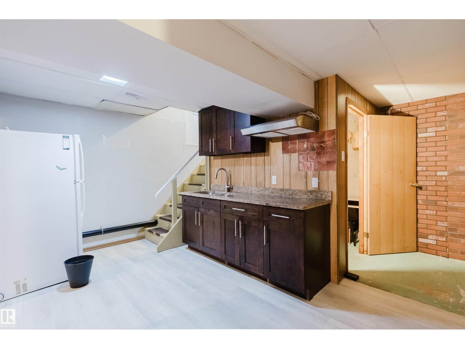 11420 46 Av Nw Property Photo 19