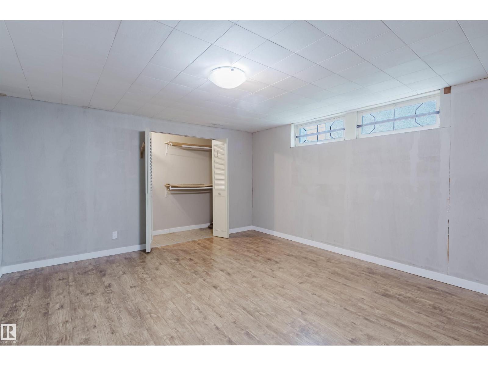 11420 46 Av Nw Property Photo 23