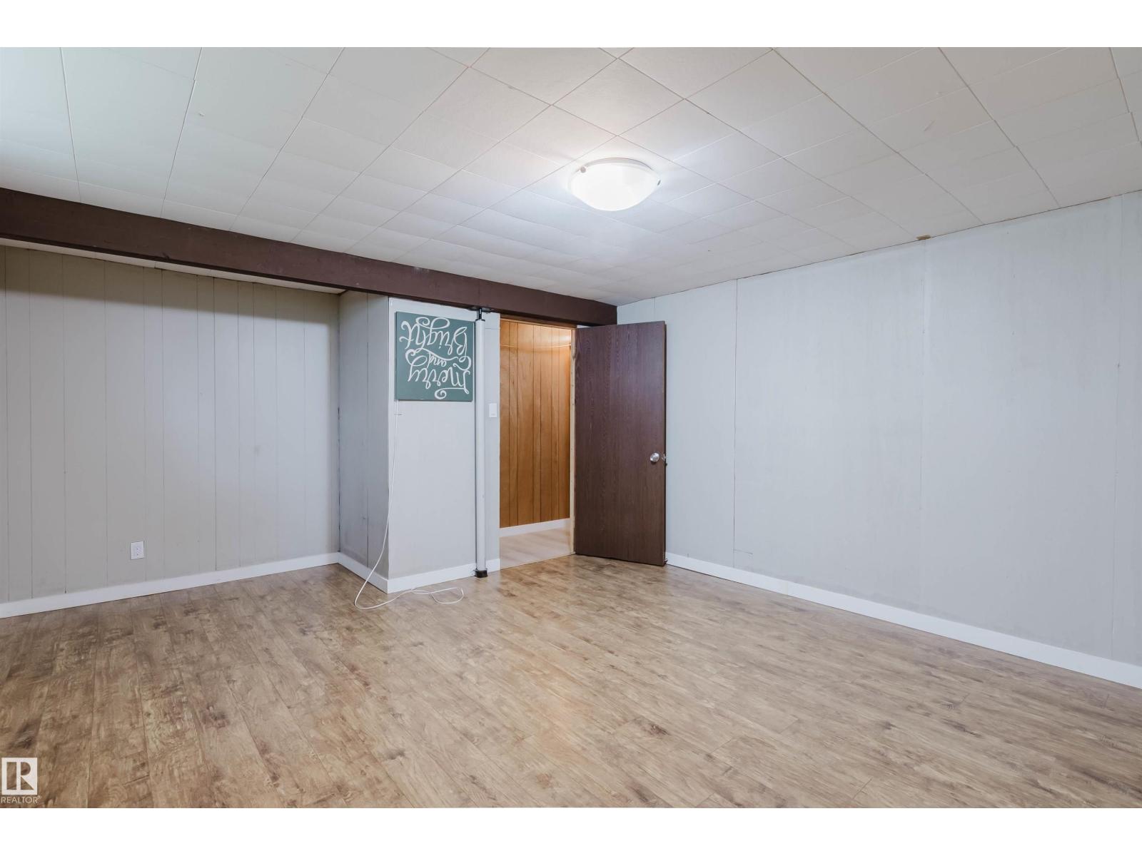 11420 46 Av Nw Property Photo 24