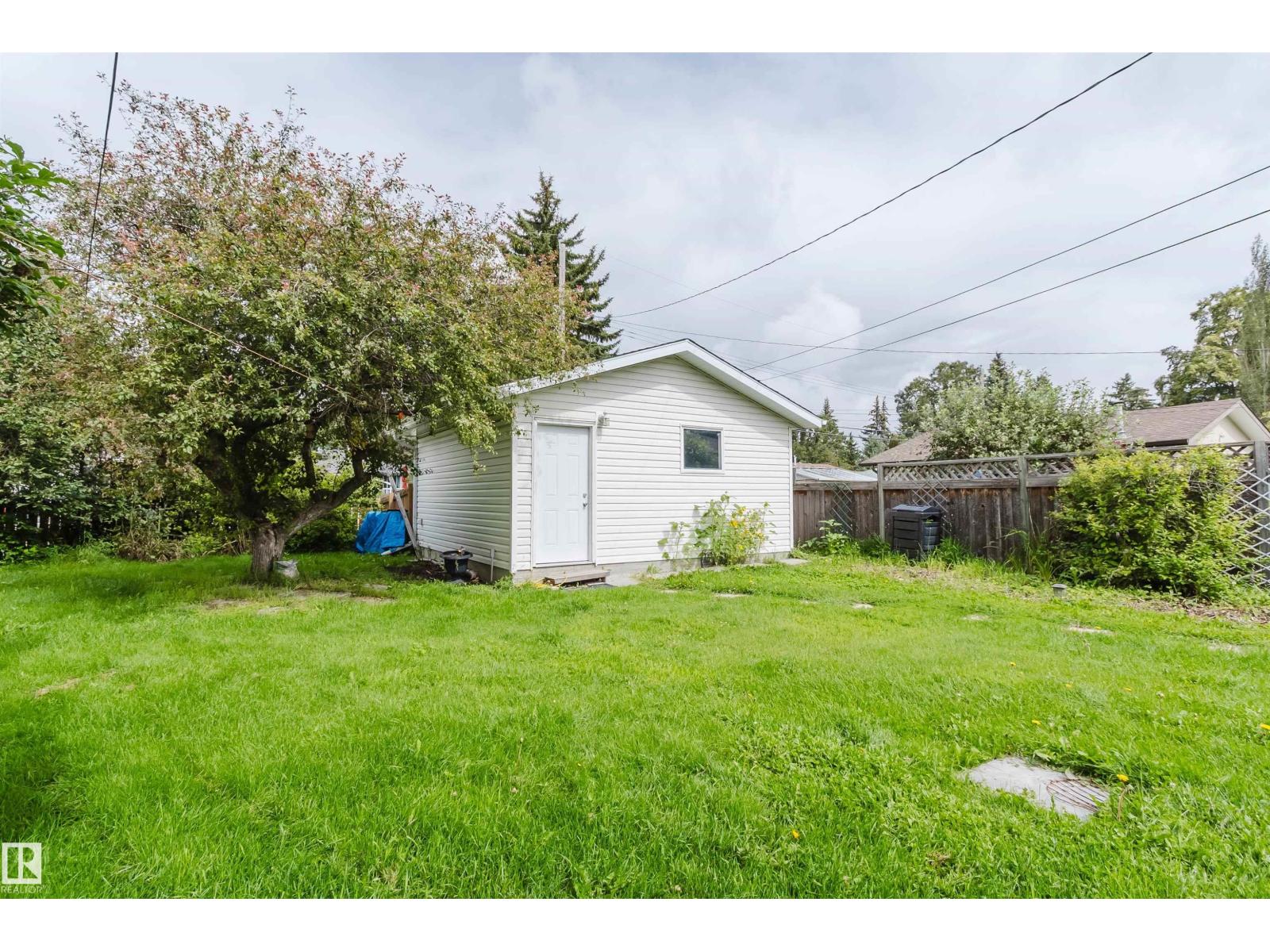 11420 46 Av Nw Property Photo 27