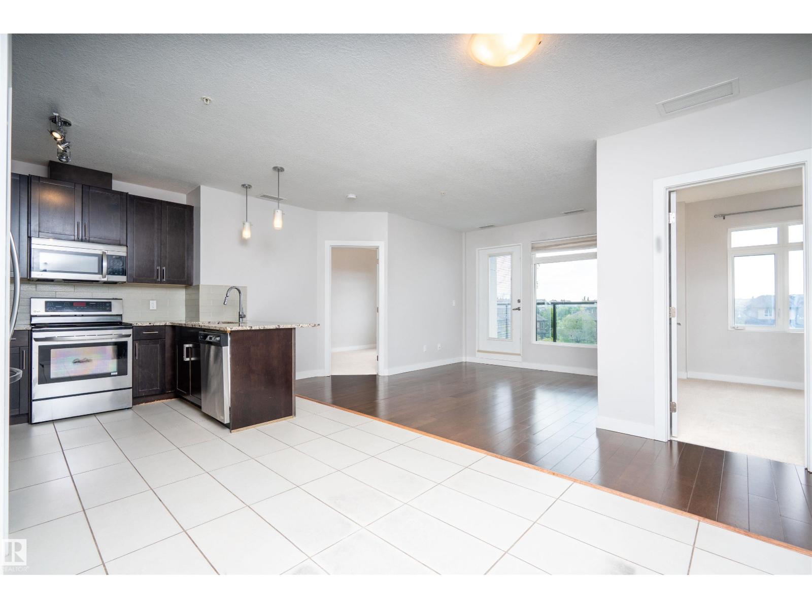 #323 5151 Windermere Bv Sw Property Photo 5