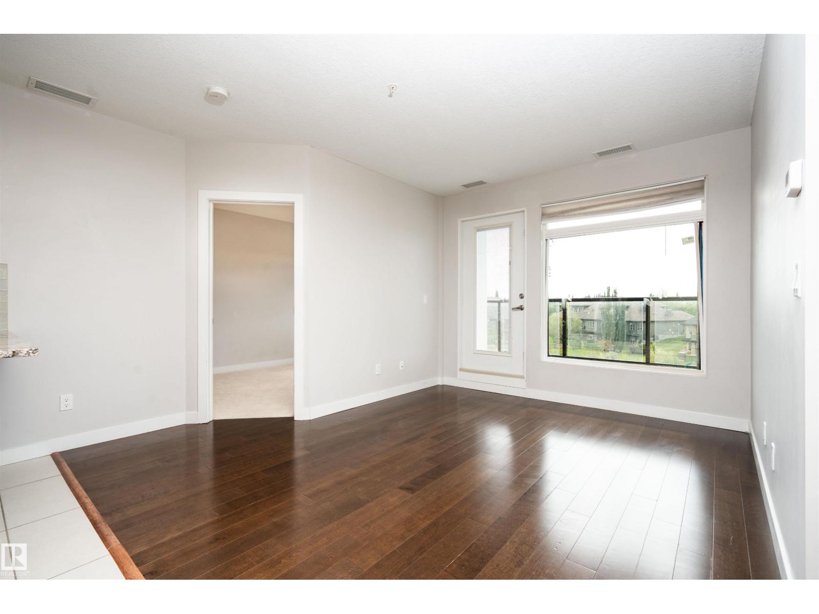 #323 5151 Windermere Bv Sw Property Photo 8