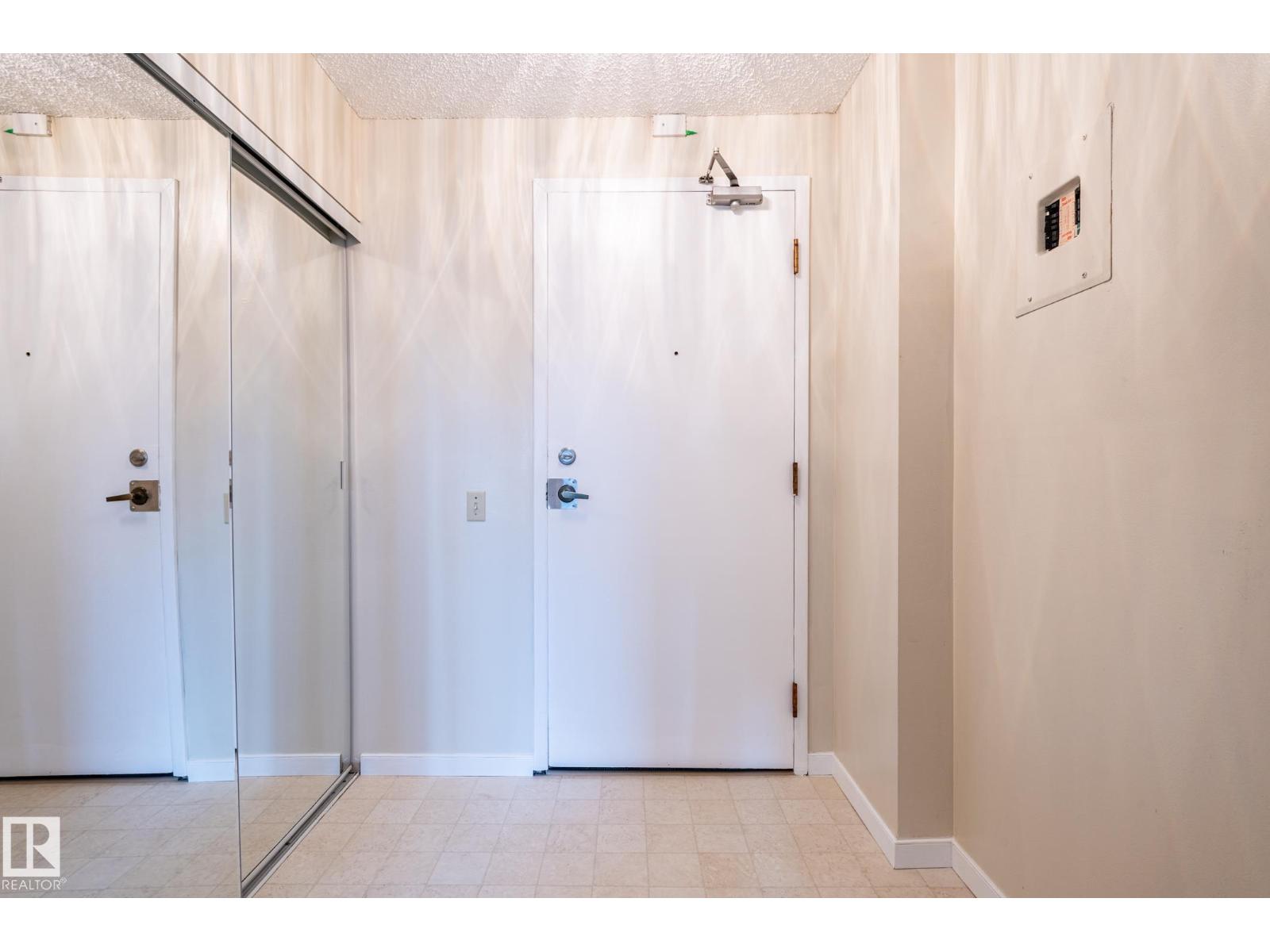 #1103 10125 109 St Nw Property Photo 9