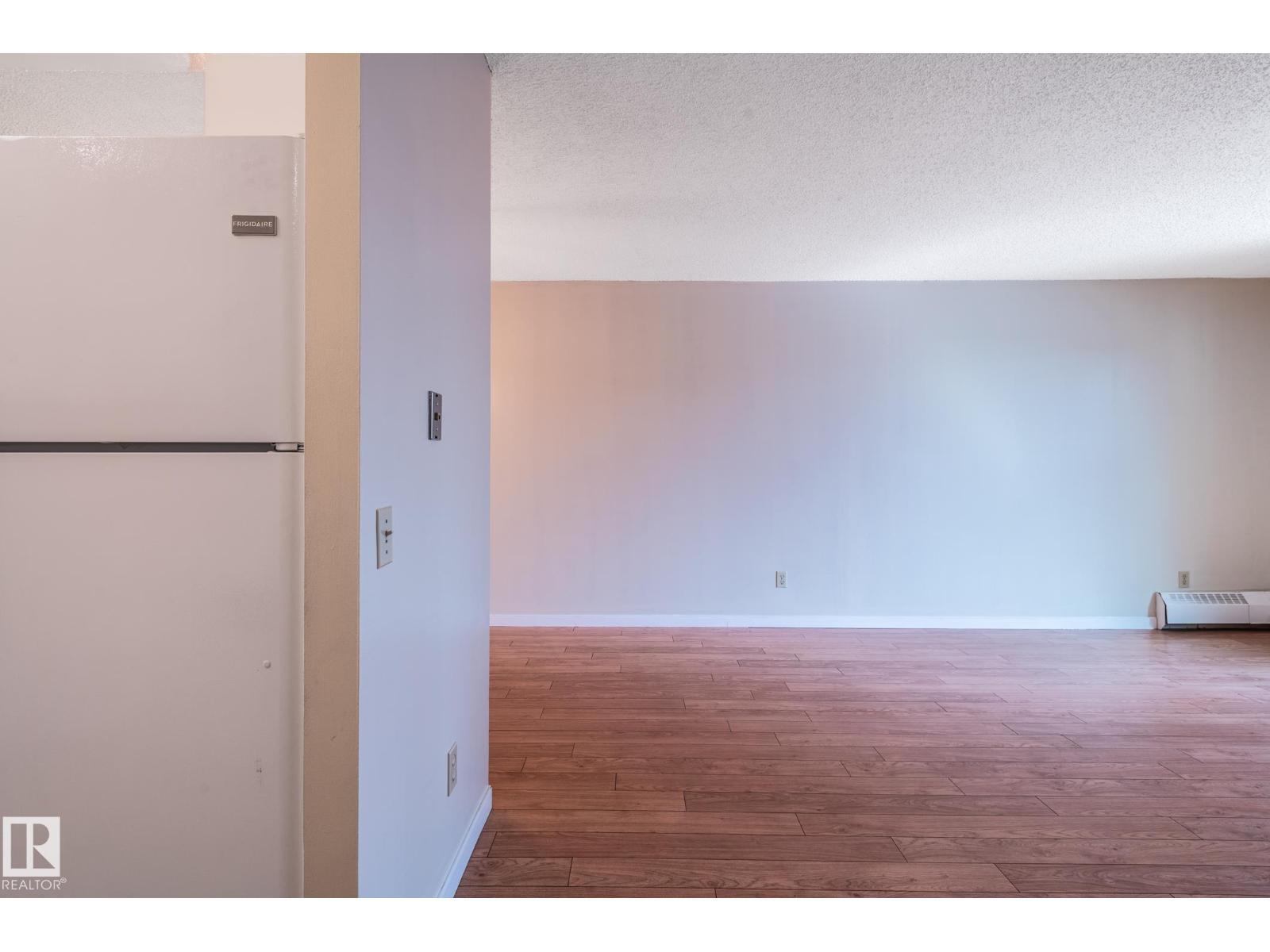 #1103 10125 109 St Nw Property Photo 11