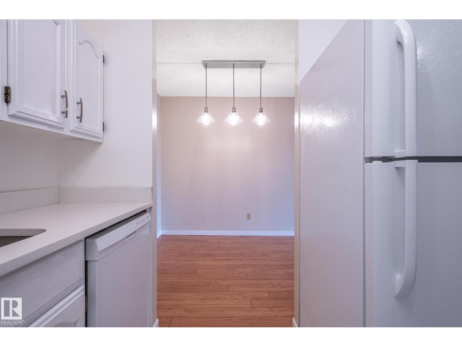 #1103 10125 109 St Nw Property Photo 16