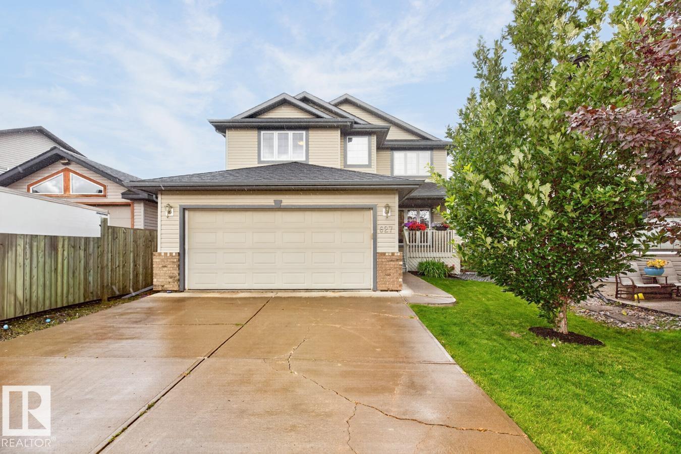 627 FOXTAIL LN