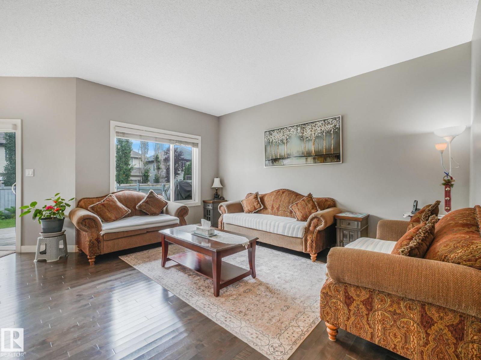 1478 37b Av Nw Property Photo 9