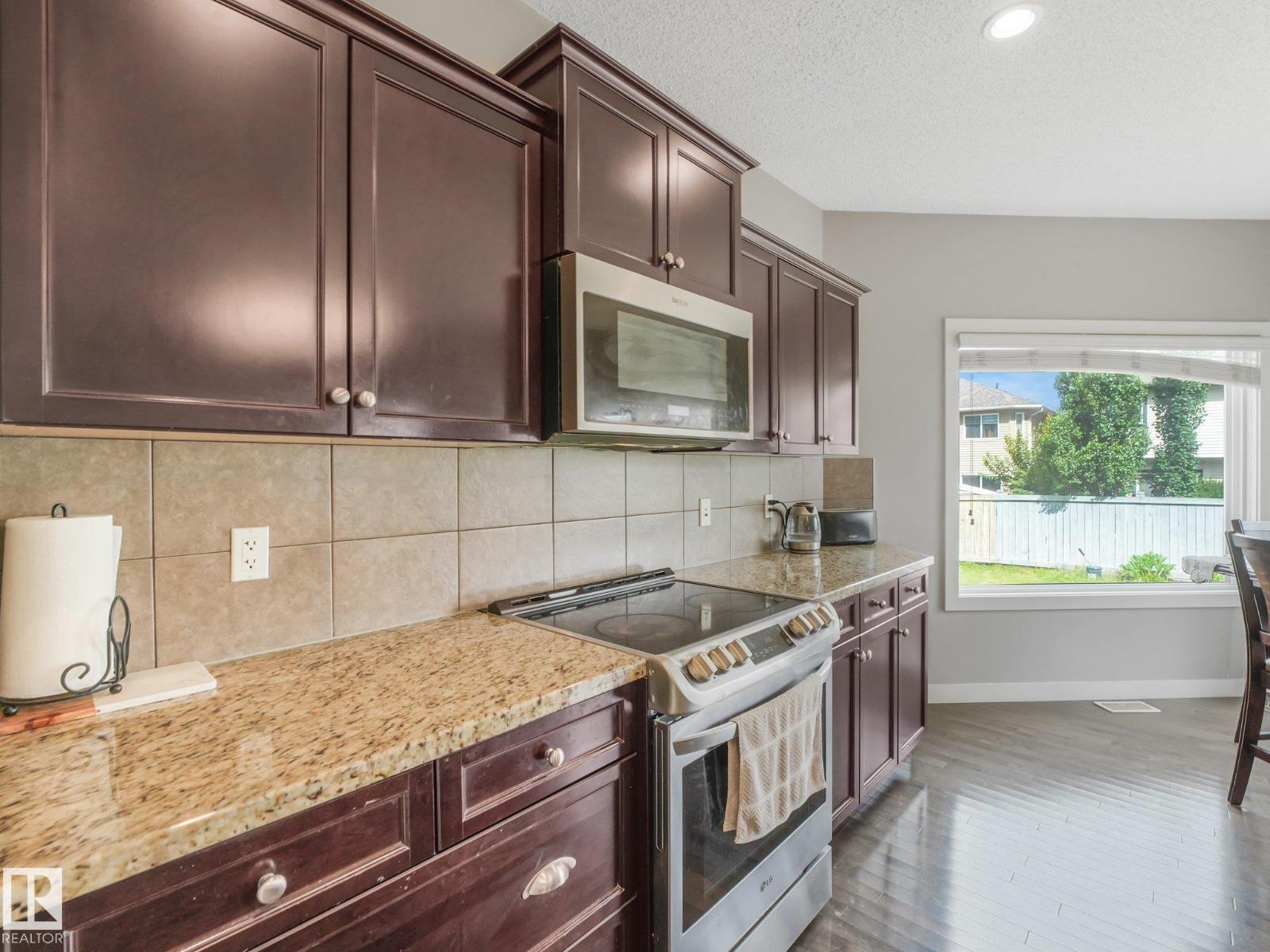 1478 37b Av Nw Property Photo 17